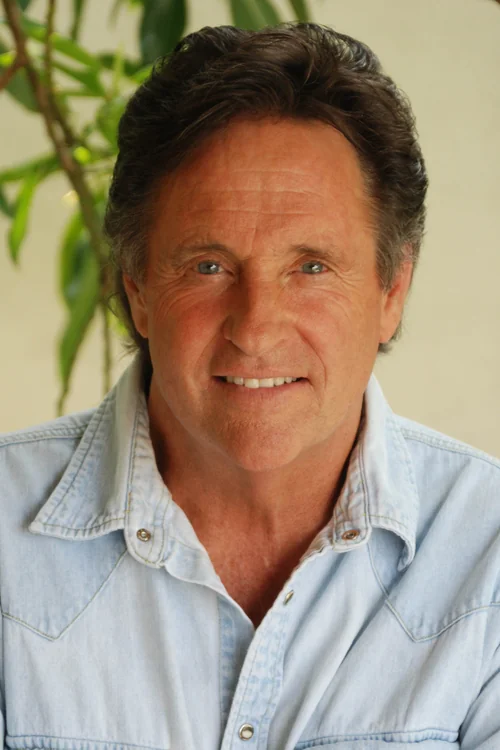 Profile image of Robert Hays