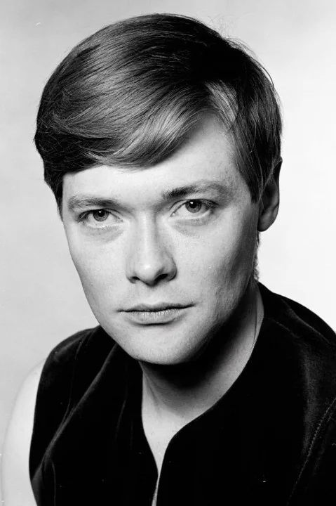 Profile image of Simon Ward
