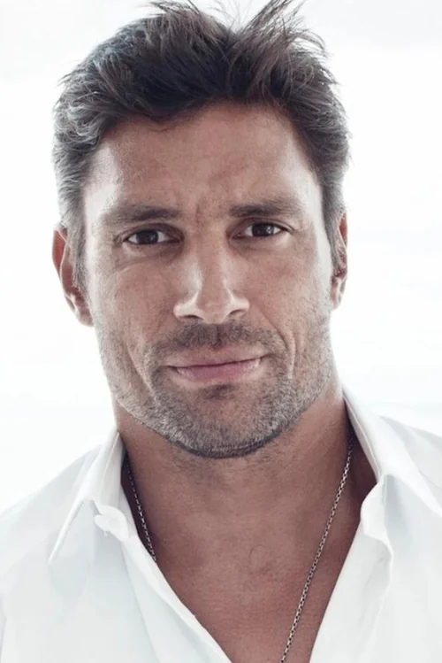 Profile image of Manu Bennett