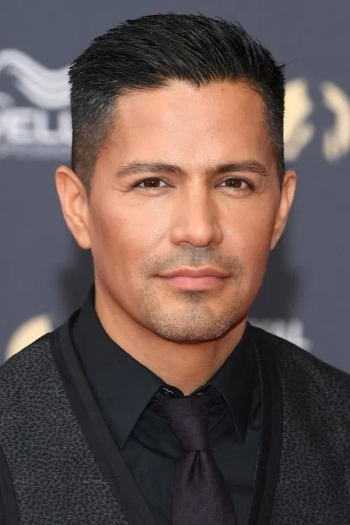 Profile image of Jay Hernandez