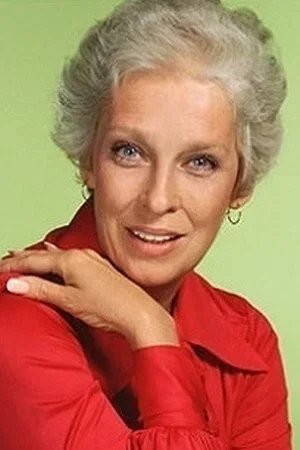 Profile image of Julianna McCarthy